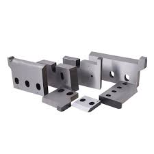 Fly shear blade